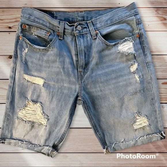 Red tag Levi distressed Bermuda shorts - Picture 1 of 11